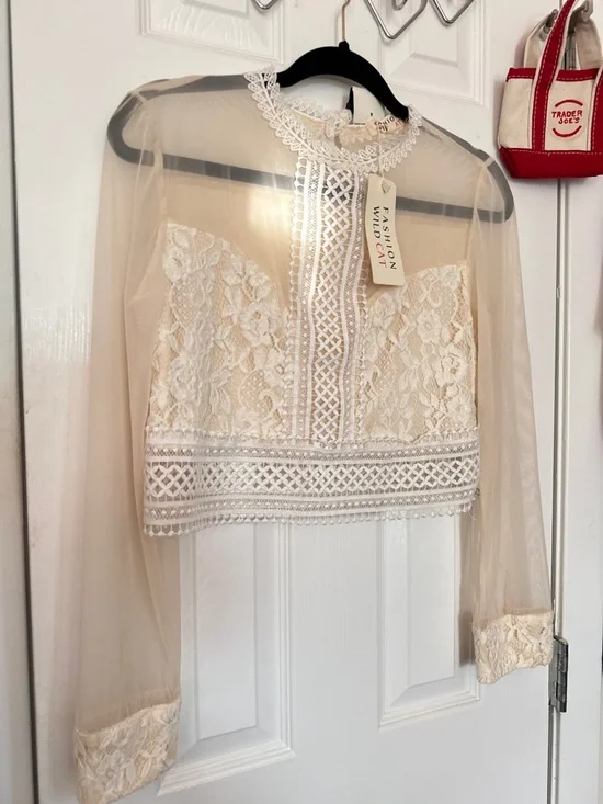 Delicate Lace Overlay Long-Sleeve Top — Cream - Picture 4 of 14